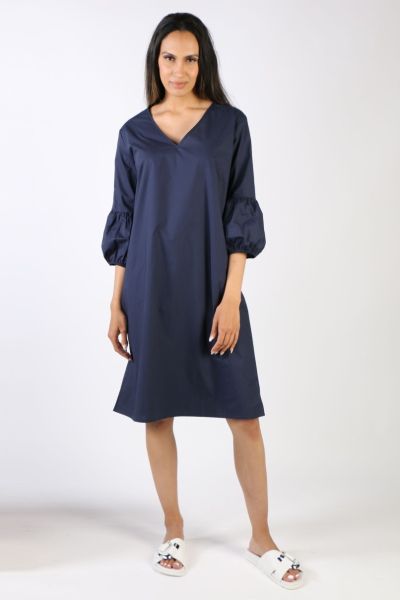 A relaxed knee length dress is perfect, the Azrah dress is your go to for the season. In cotton, the dress with a V neck is in an easy fit with statement 3/4 sleeves. Falling just at your knees, style this dress with easy wedges or slides to take you from
