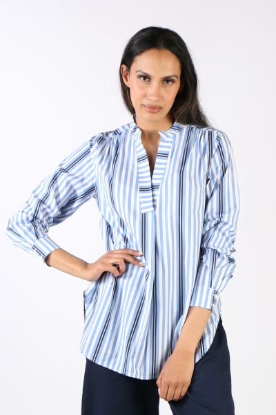 A relaxed oversized look is perfect for the season and Bagruu gives you anything but plain options. In a relaxed fit, the striped shirt has a V neck and pleated detail with mandarin collar. This no fuss dress is perfect for your on the go summer look.