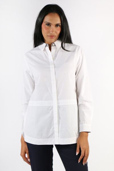 A classic shirt gets an upgraded treatment in this Bagruu Shirt. In a panelled design, it has a classic shirt collar with a hidden button placket. With back pleat detail for more room and full sleeves, it is finished with curved hem, falling just at your 