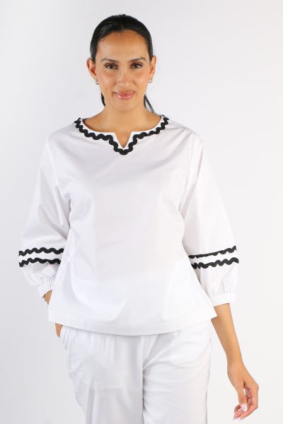 Bagruu Tara Top In White