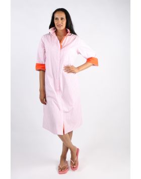 A classic shirt dress is hard to beat and this Harvey dress is one for the wardrobe staple. In a fun stripe color, it features a top to bottom button through closure with a collar and full cuffed sleeves with a black color under cuff. In a midi length, th